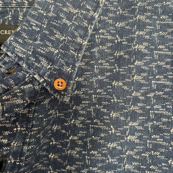 J Crew Long Sleeved Men's Blue Button Down Size Large - Picture 3 of 7